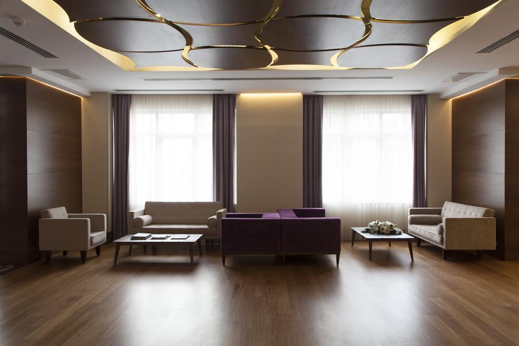 Otel Houston 4*