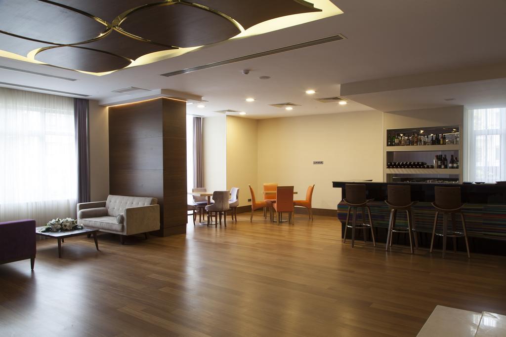 Otel Houston 4*