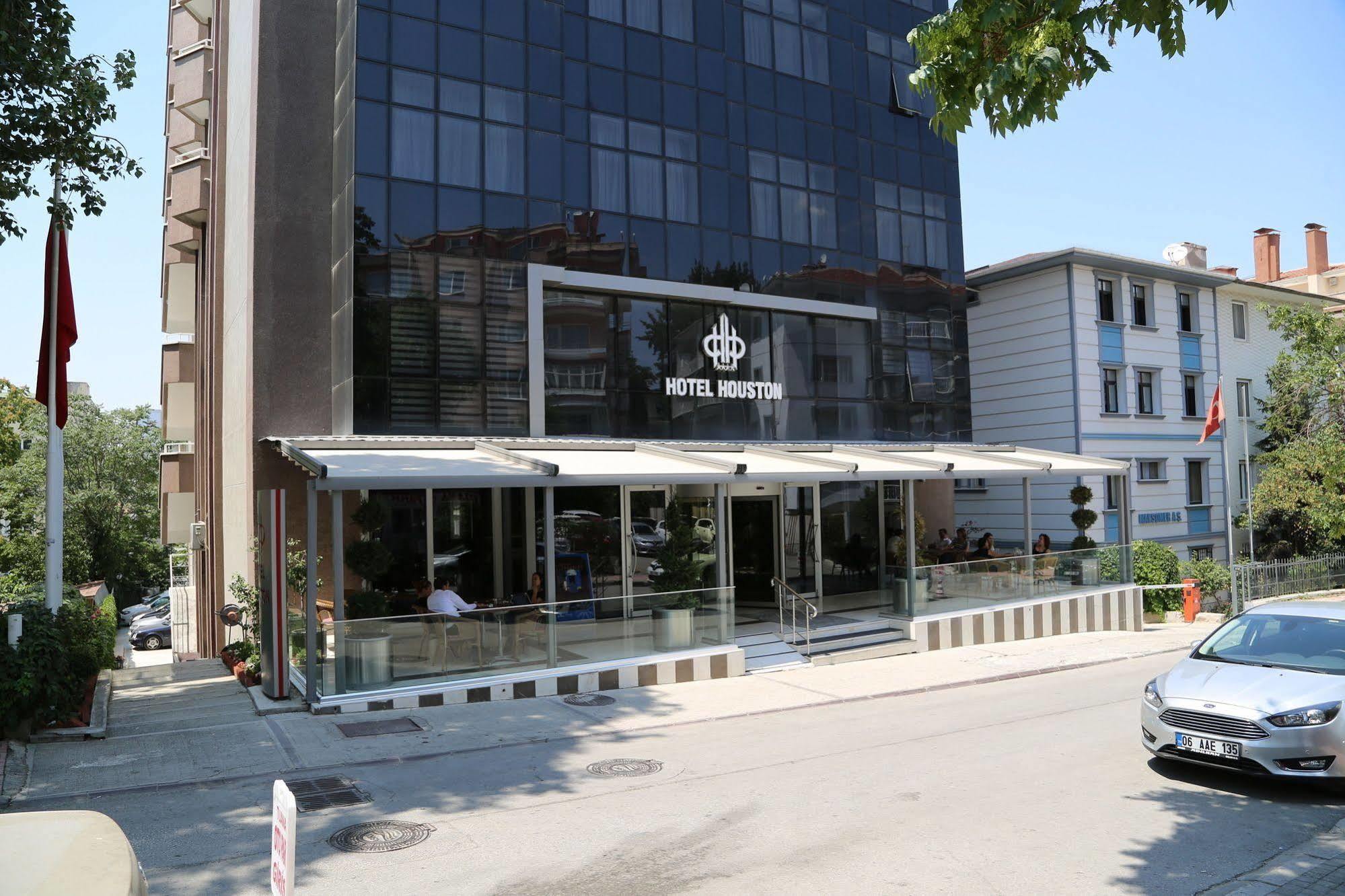 Otel Houston 4*