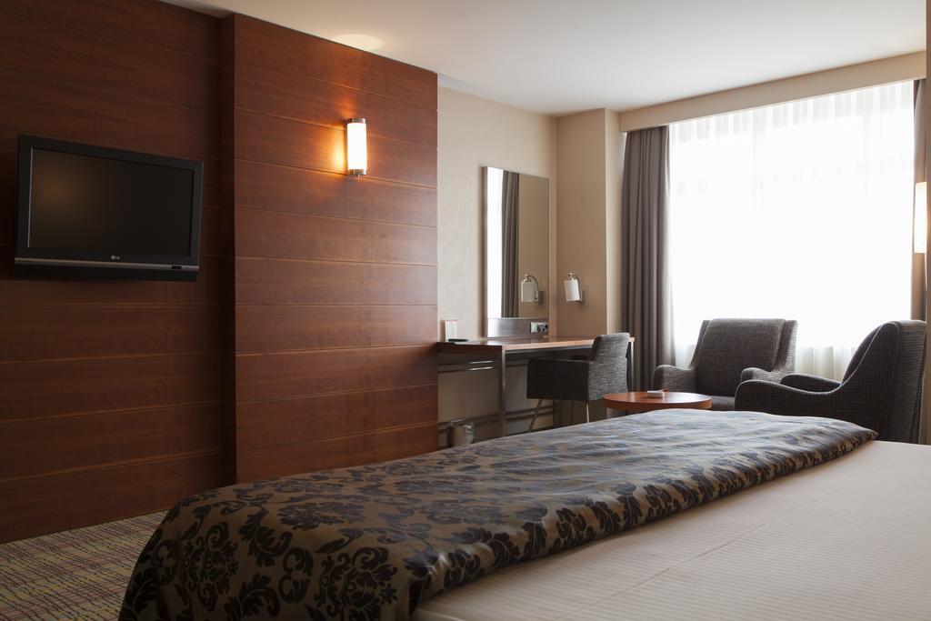 Houston 4*